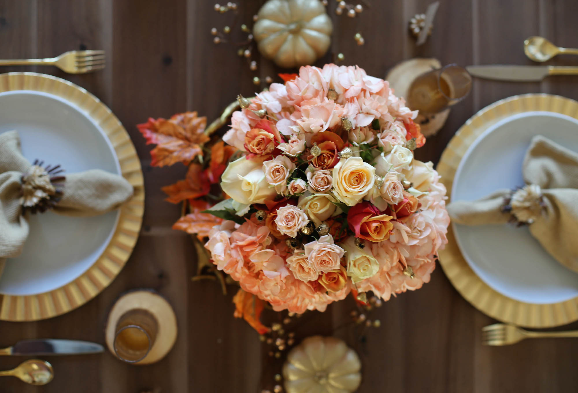 thanksgiving tablescape styled by kasey 