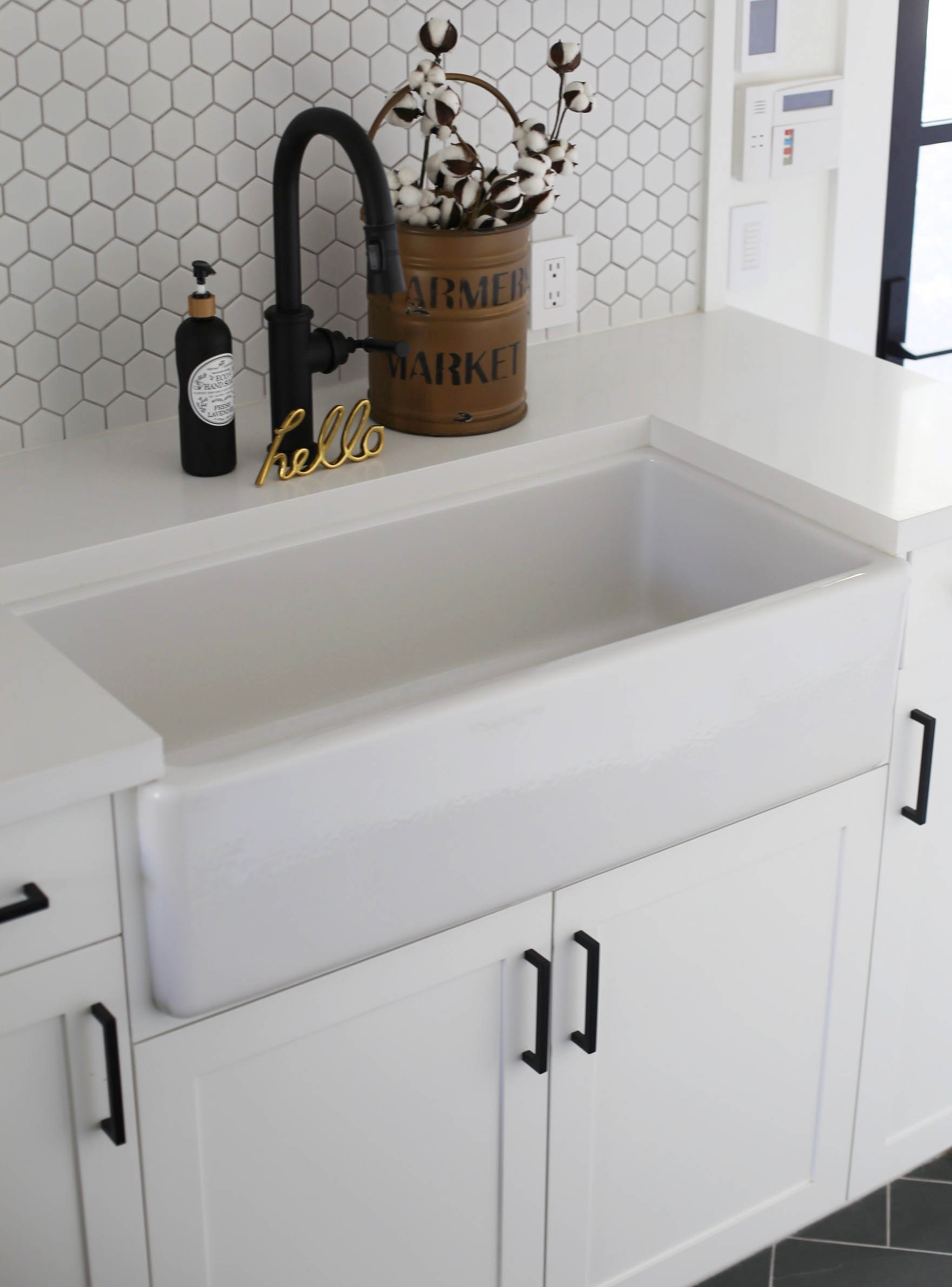 farmhouse mudroom