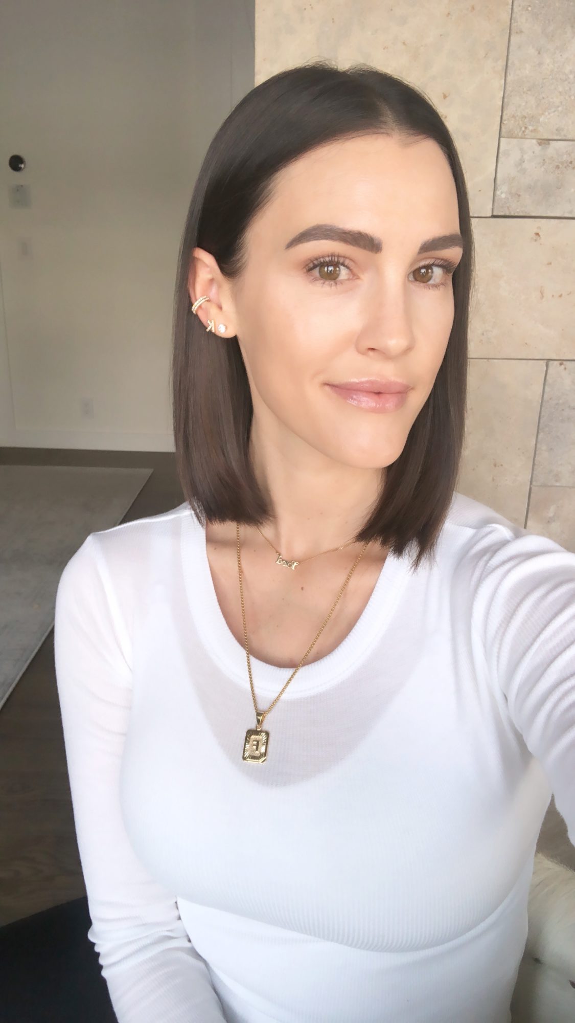 microblading eyebrows