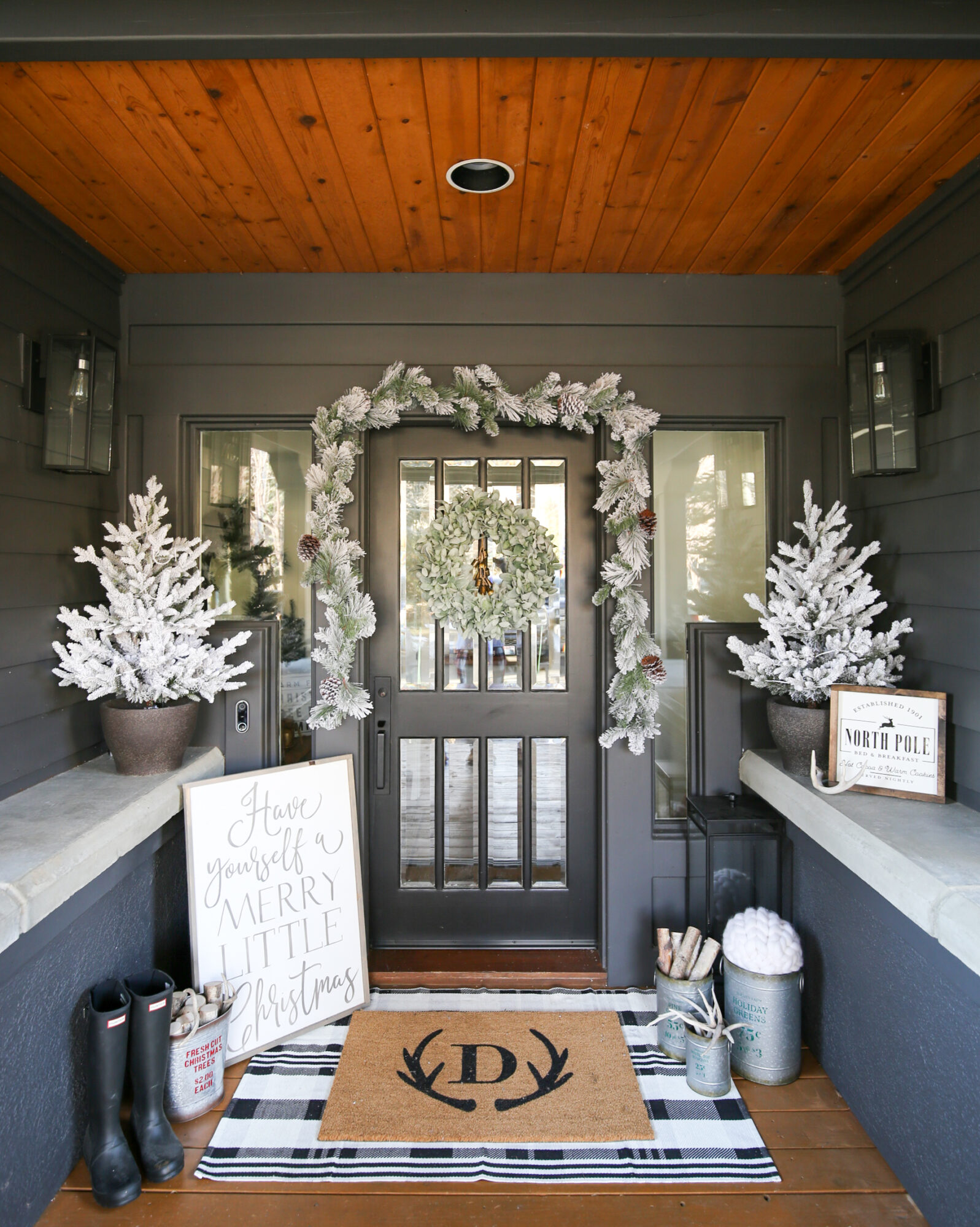holiday front door decor