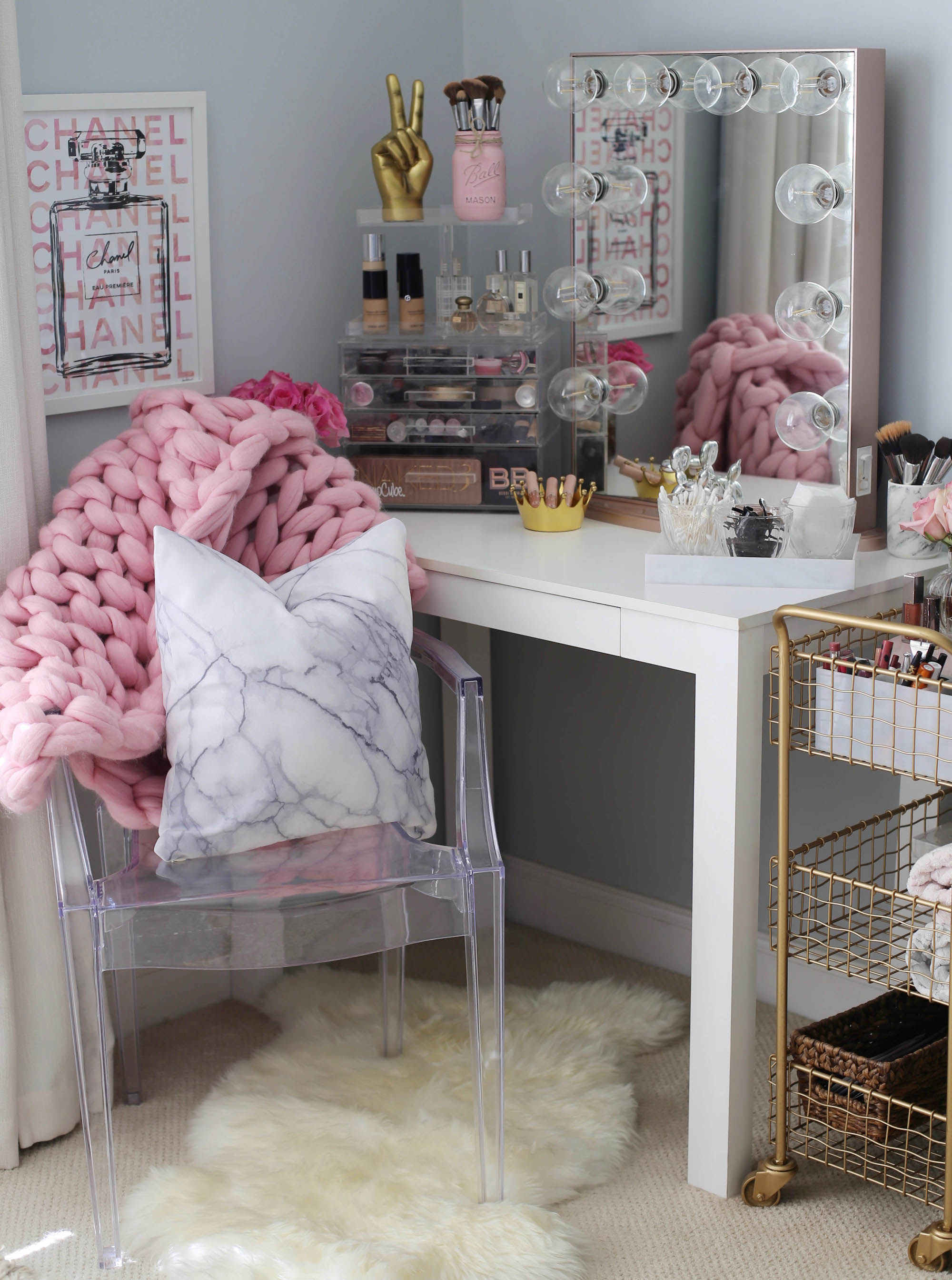vanity chair