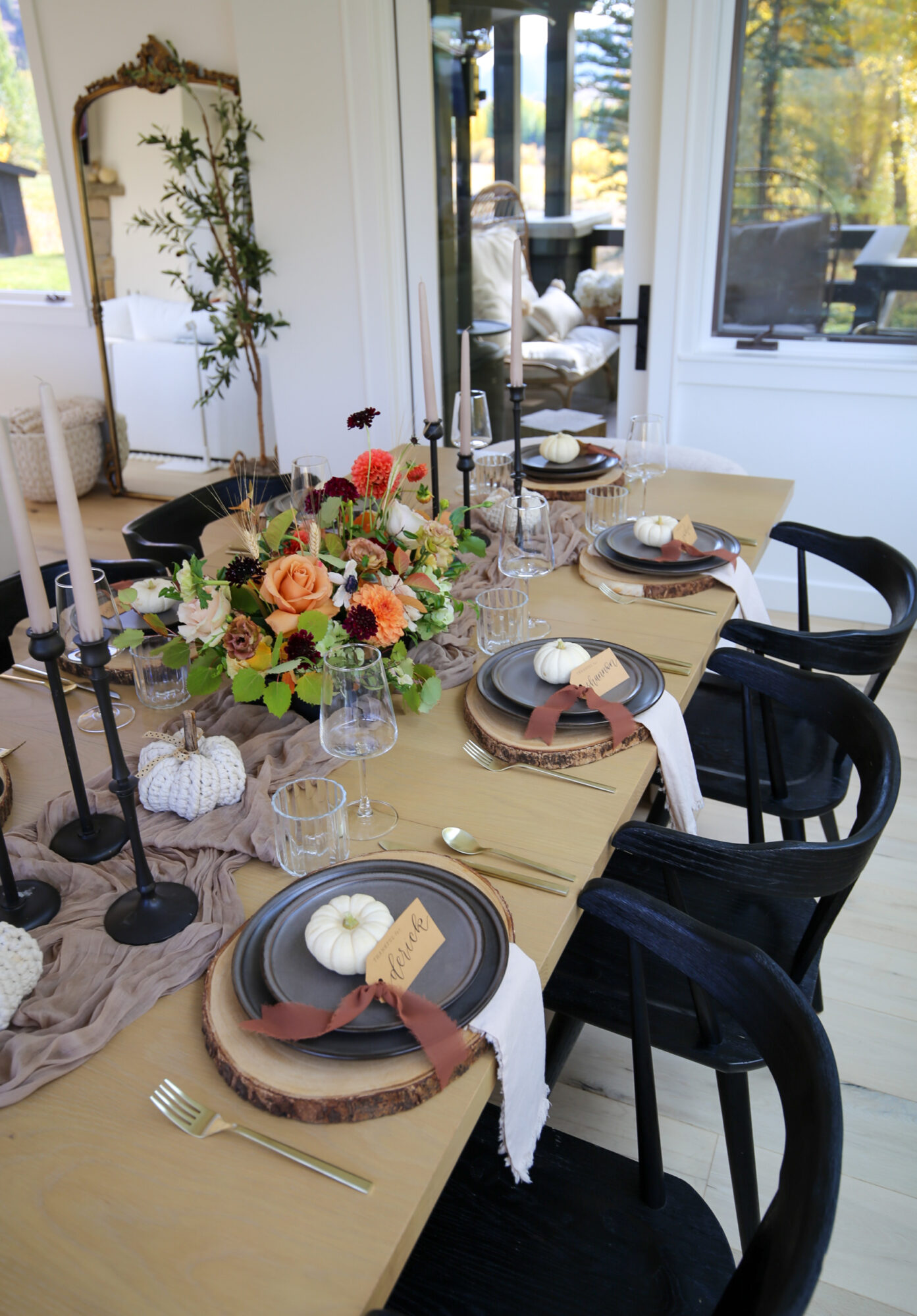 thanksgiving table