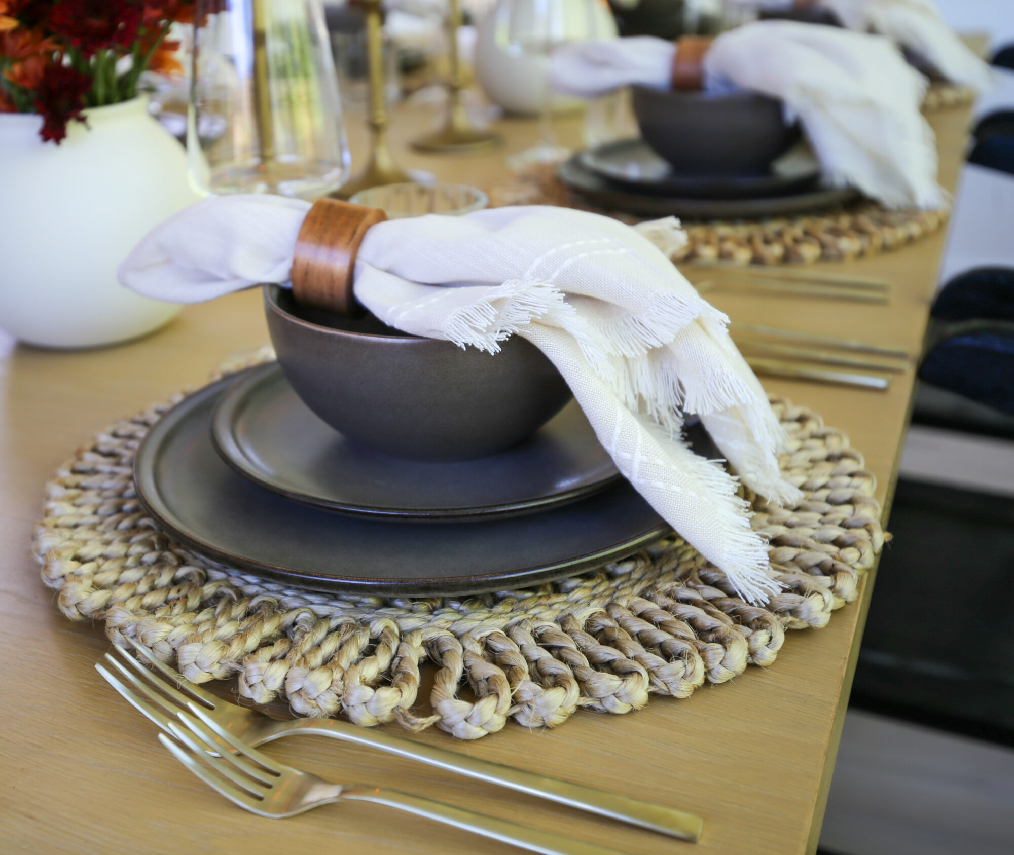 affordable fall tablescape 