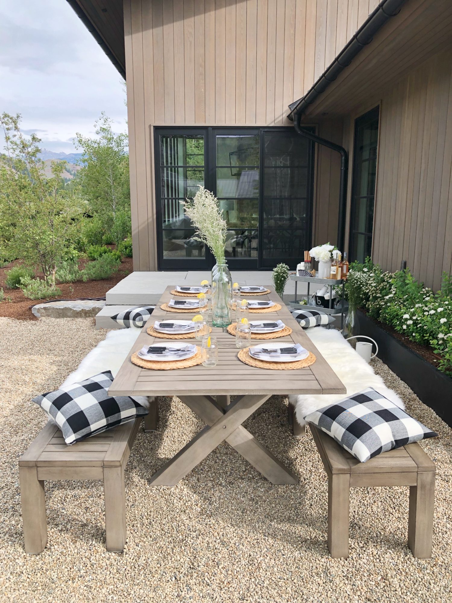 outdoor furniture and decor
