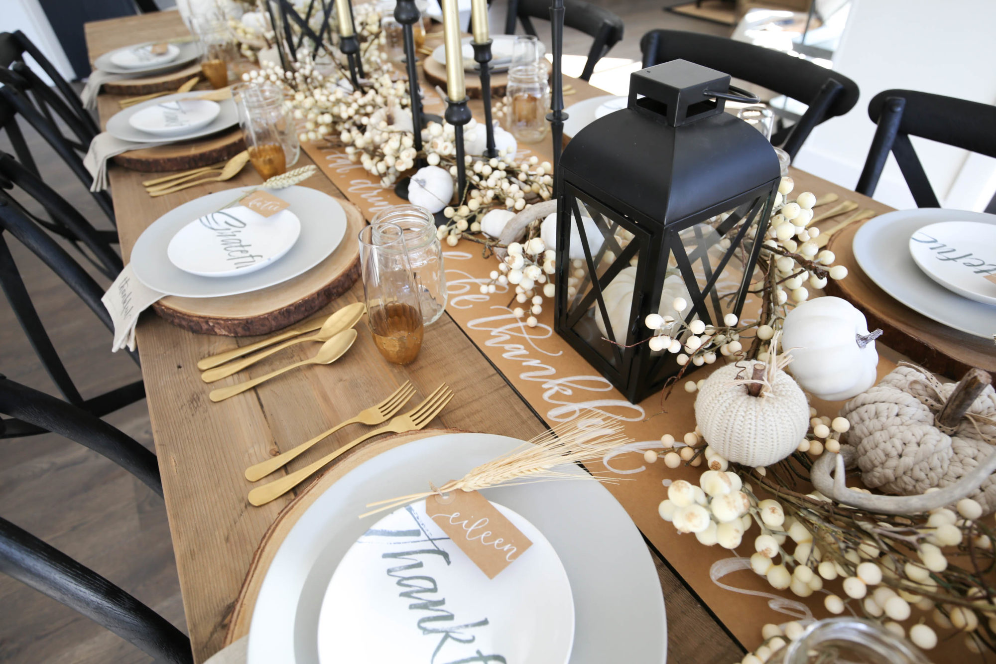 thanksgiving table