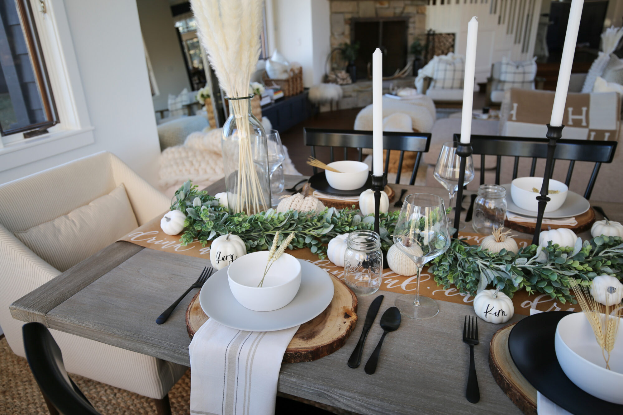 Thanksgiving Table 