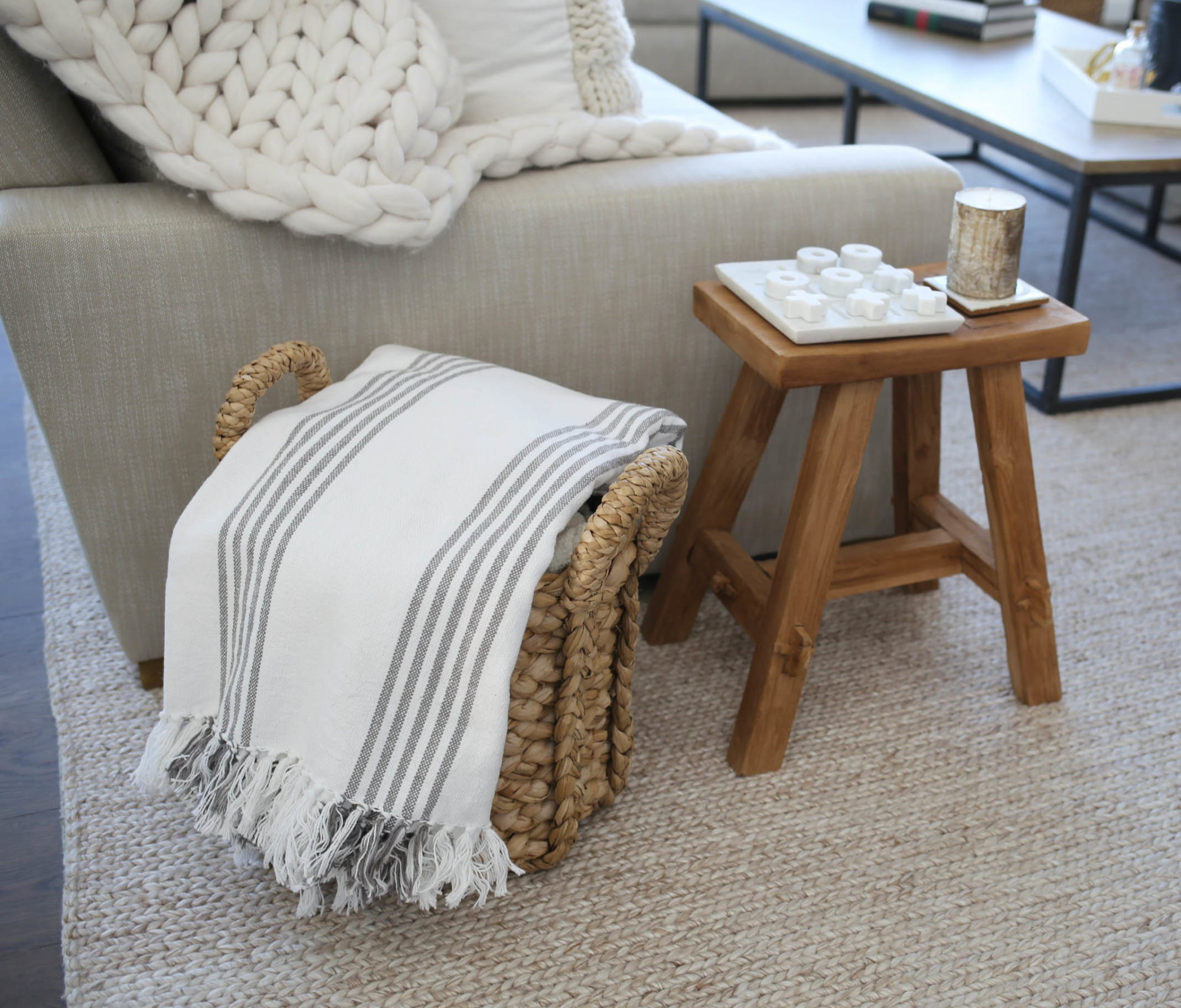 modern farmhouse living room