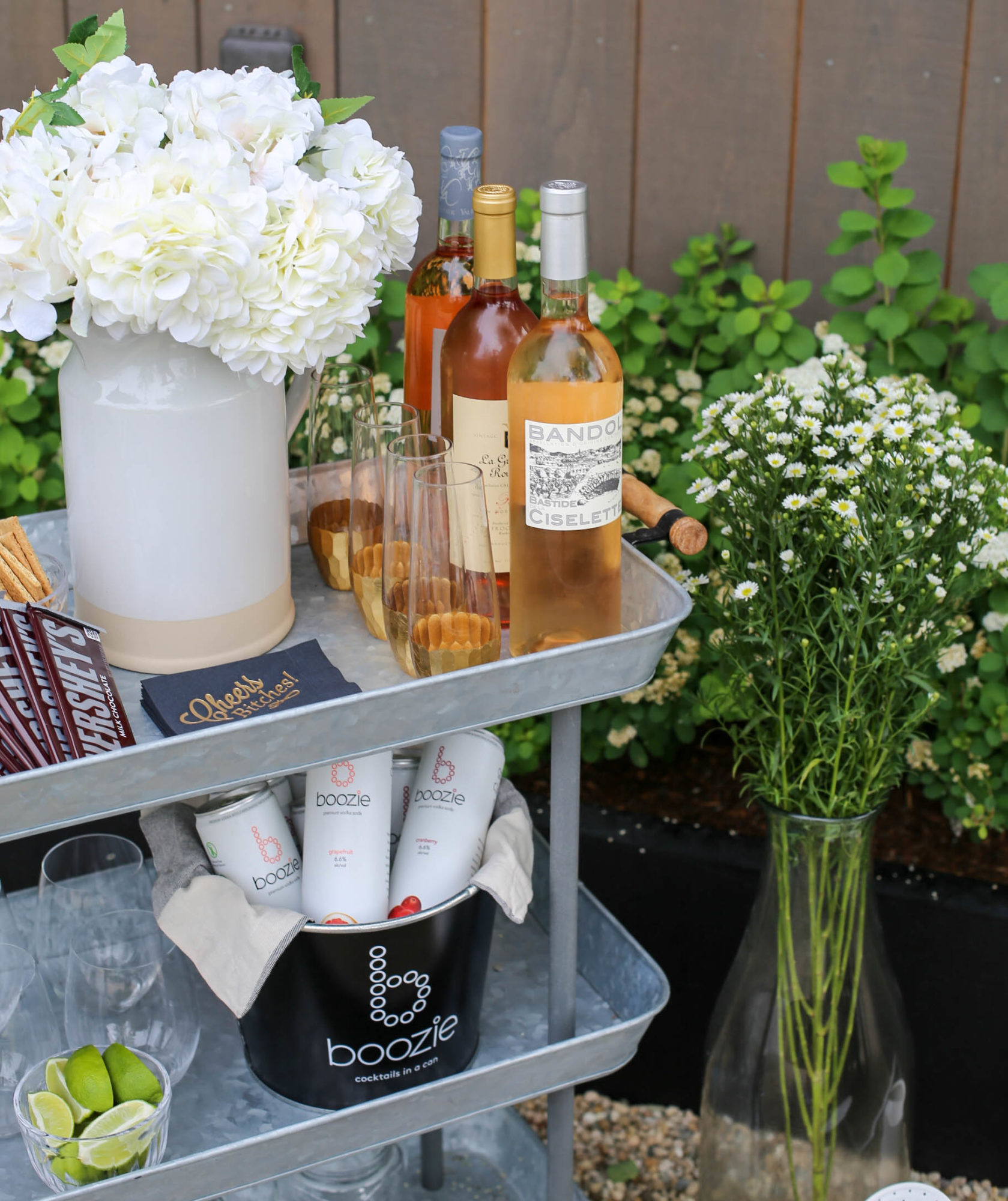 outdoor barcart