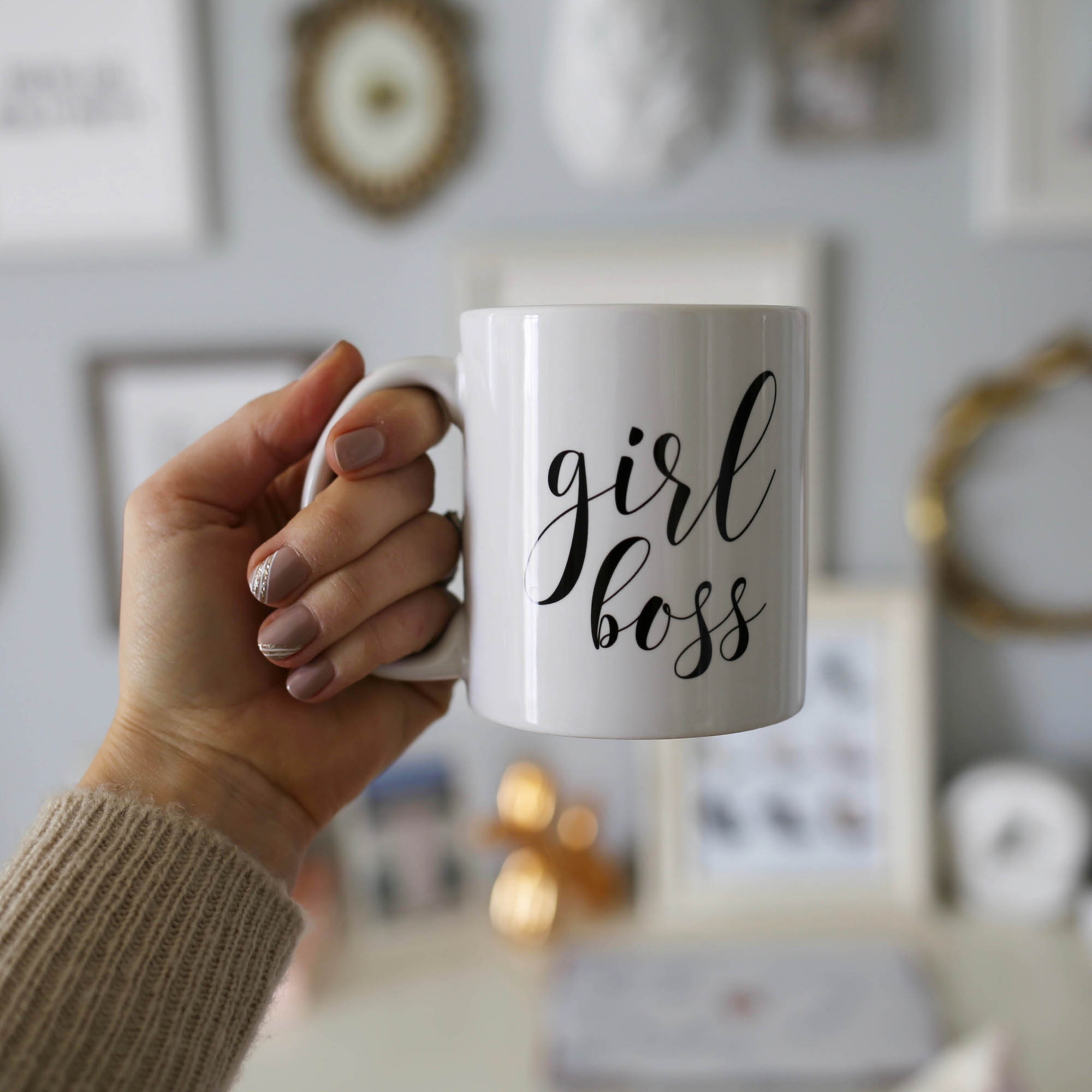 desk decor office space