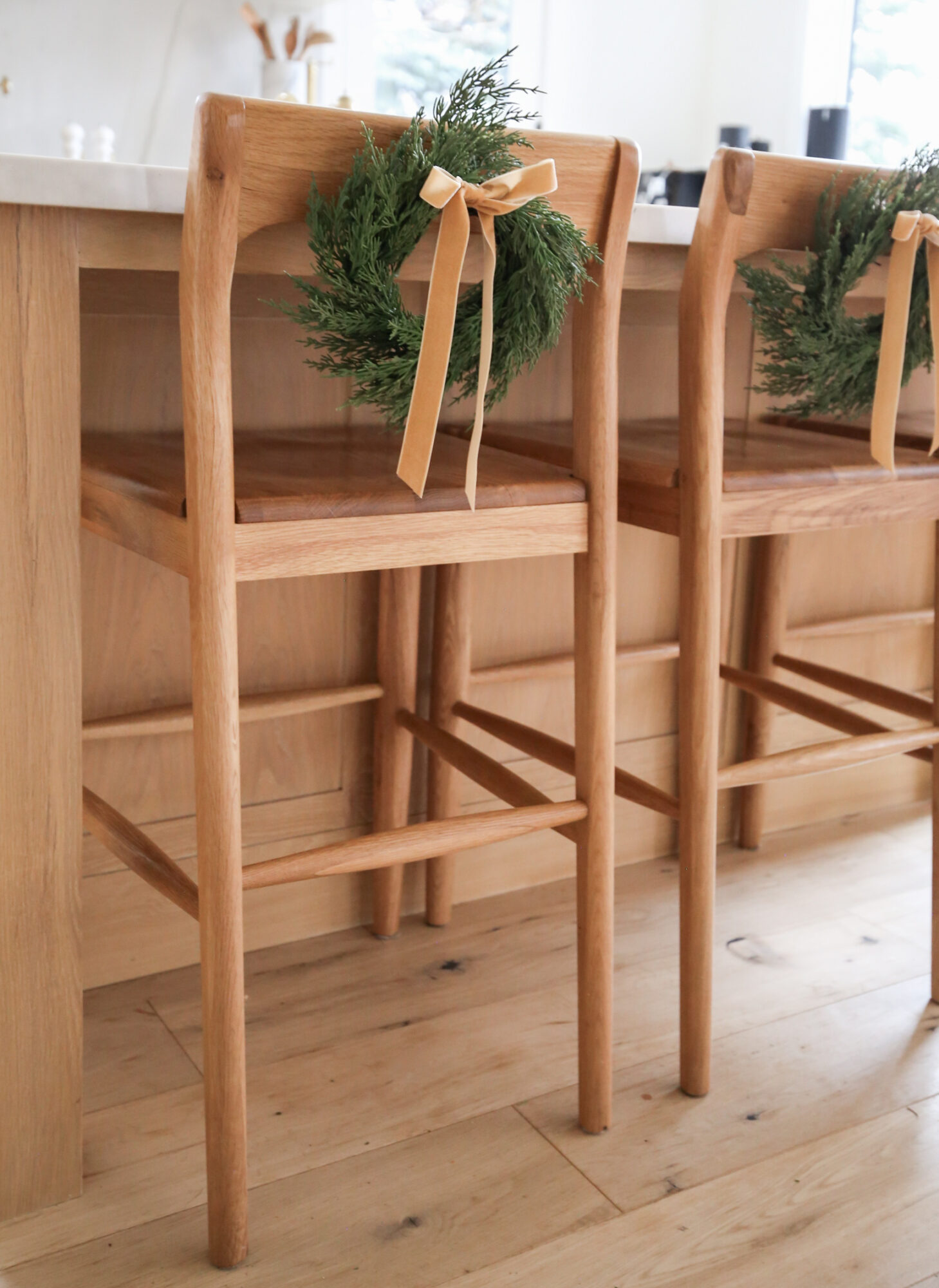 modern country christmas kitchen decor 
