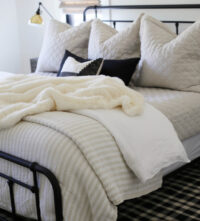 how to style a bed