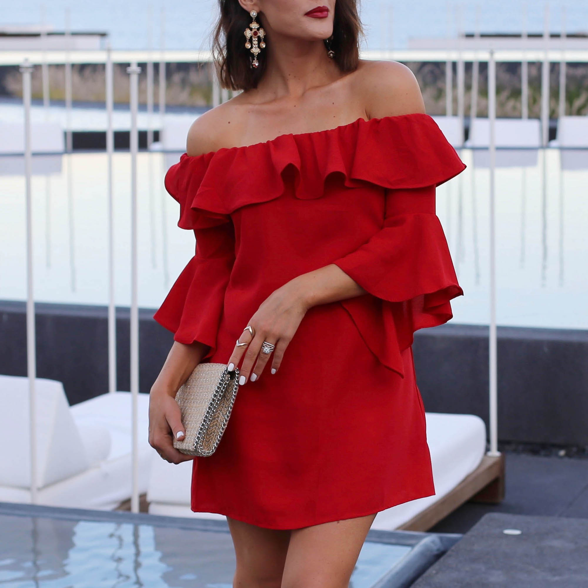 lady in red