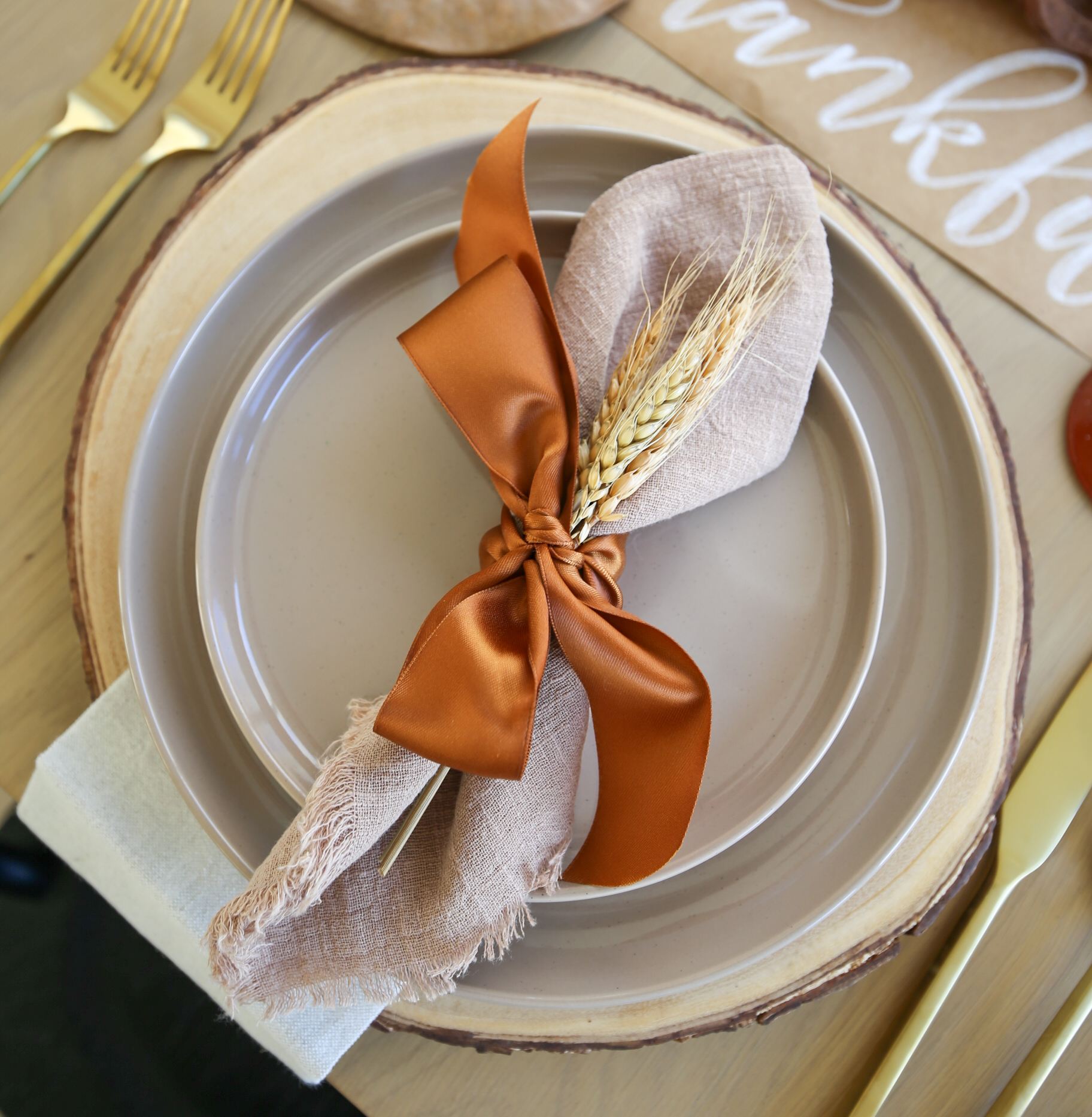 brown and amber thanksgiving table