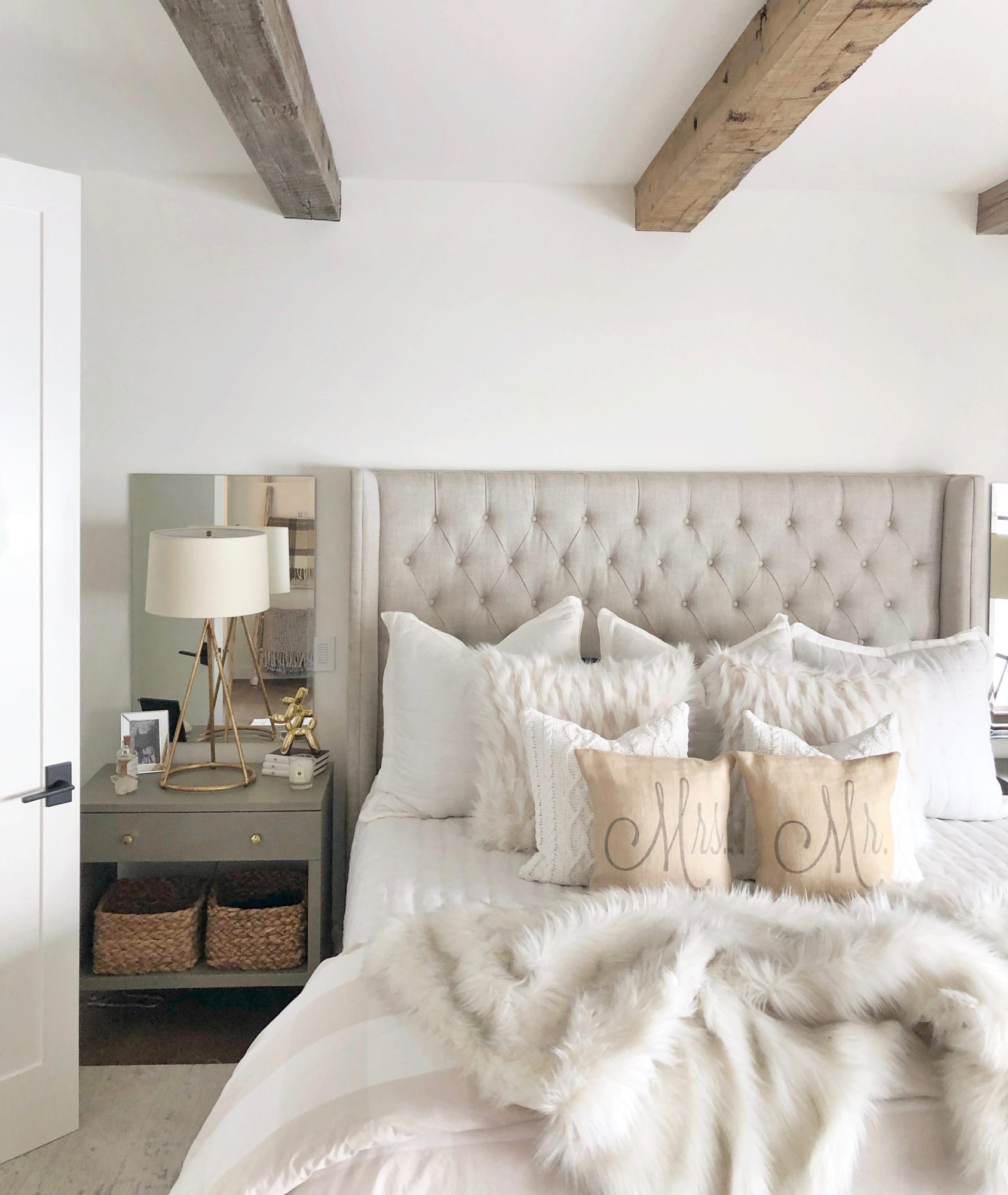farmhouse bedroom