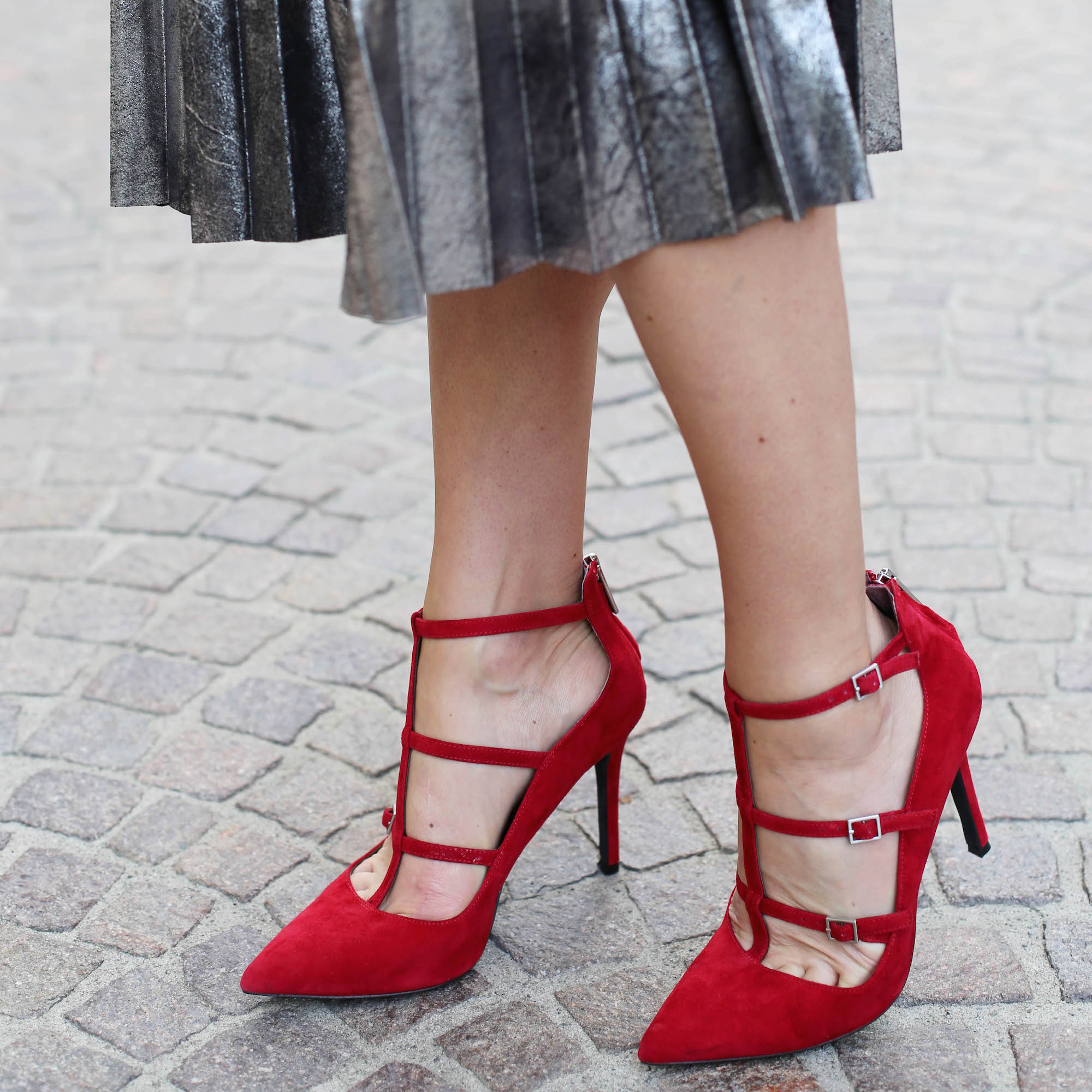 holiday metallic skirt styled by kasey
