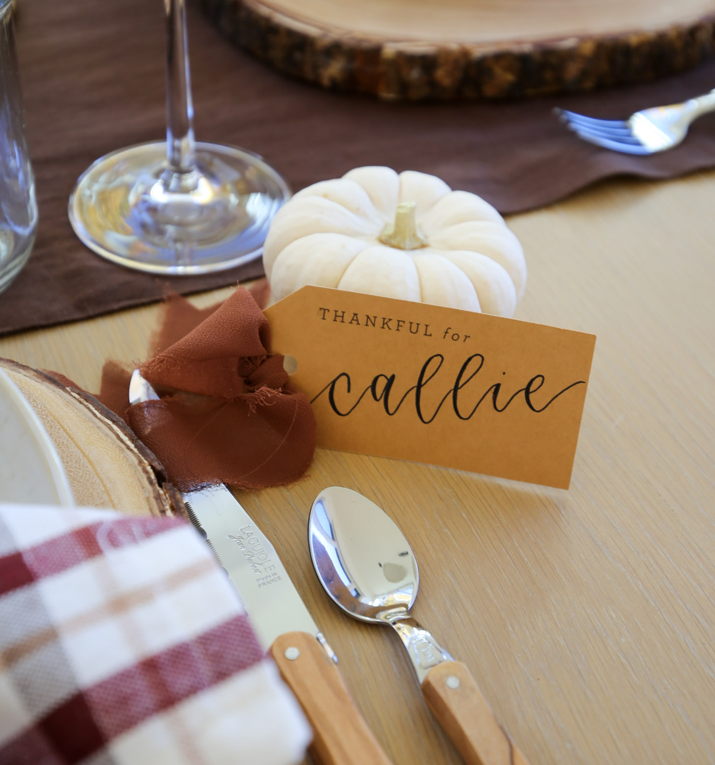 thanksgiving table