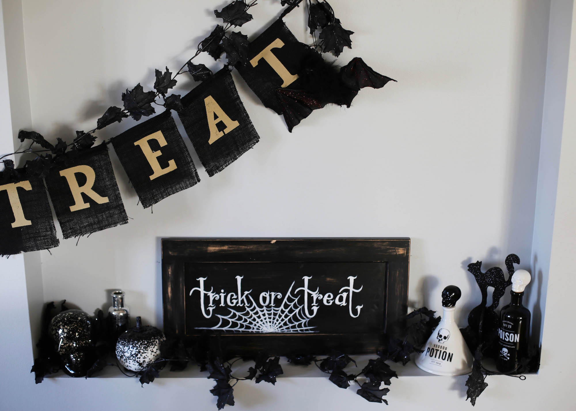 halloween signs