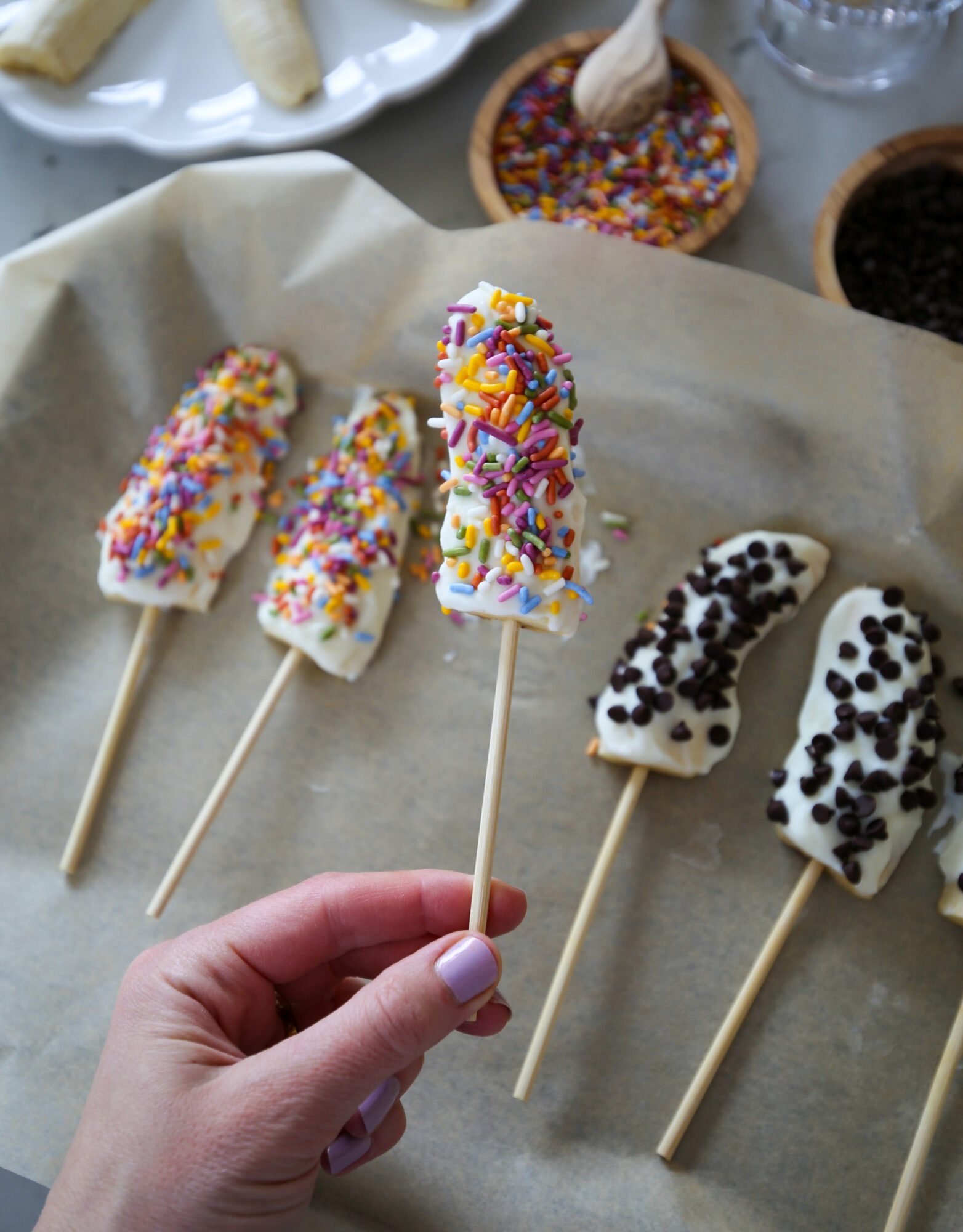 frozen banana yogurt pops