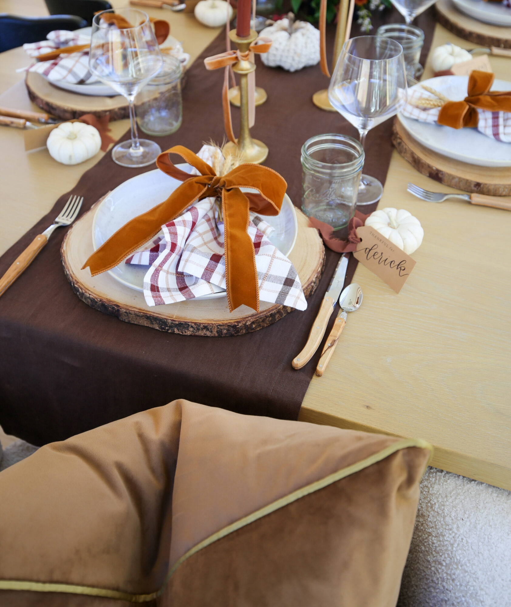 thanksgiving table