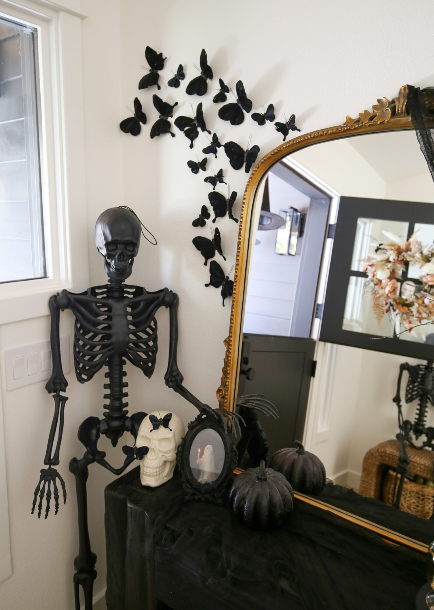halloween console table styling