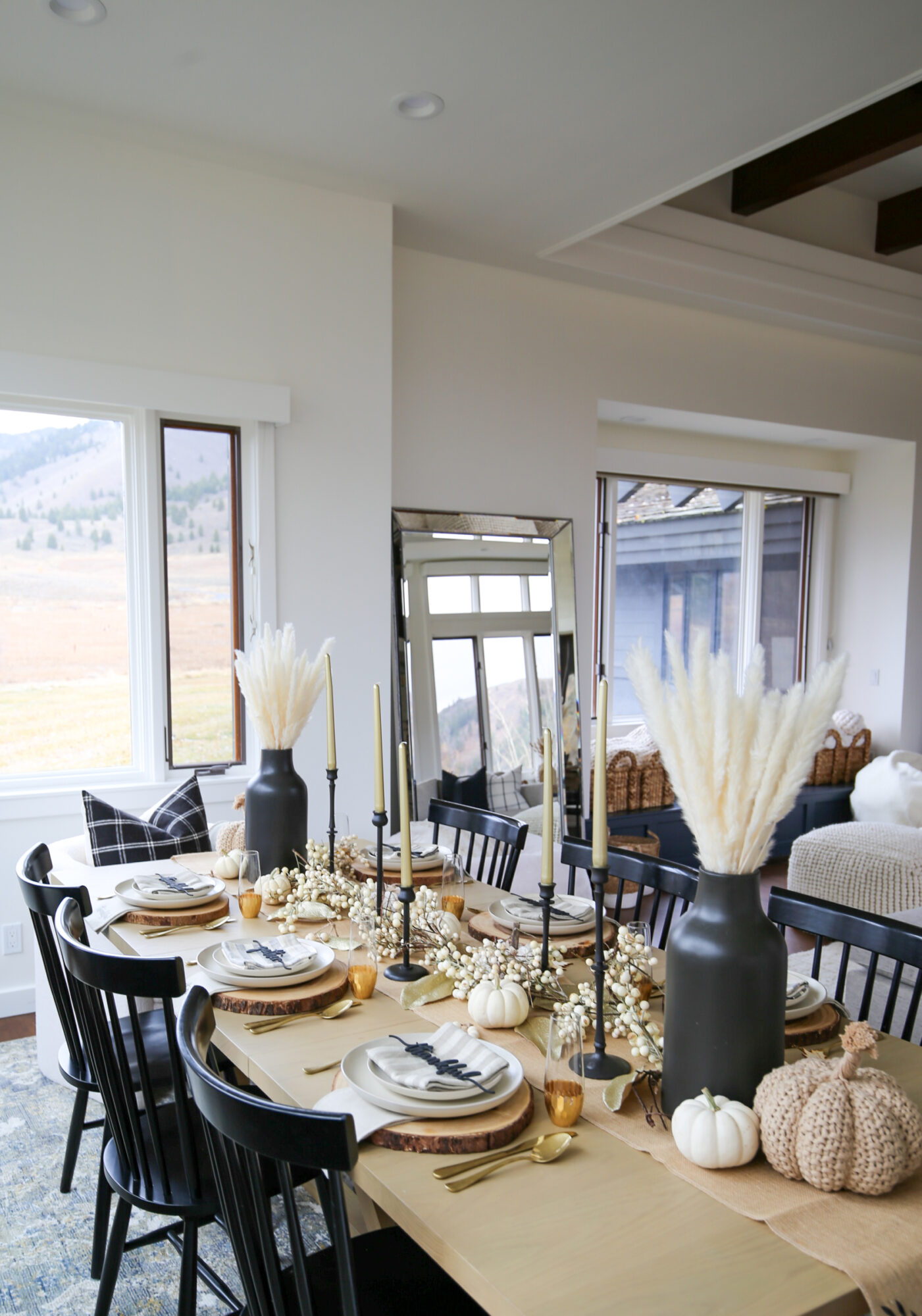 thanksgiving table
