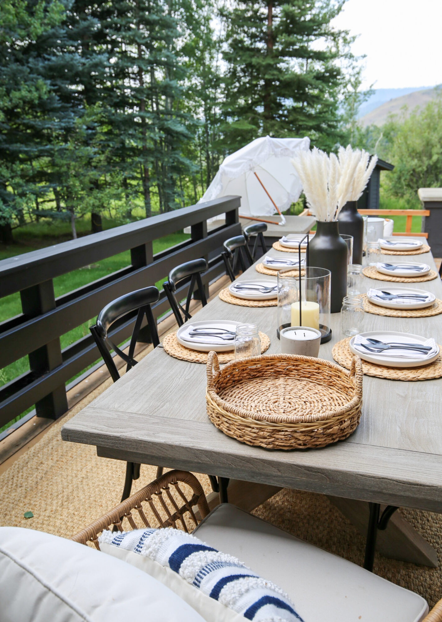 outdoor dining simple farmhouse table