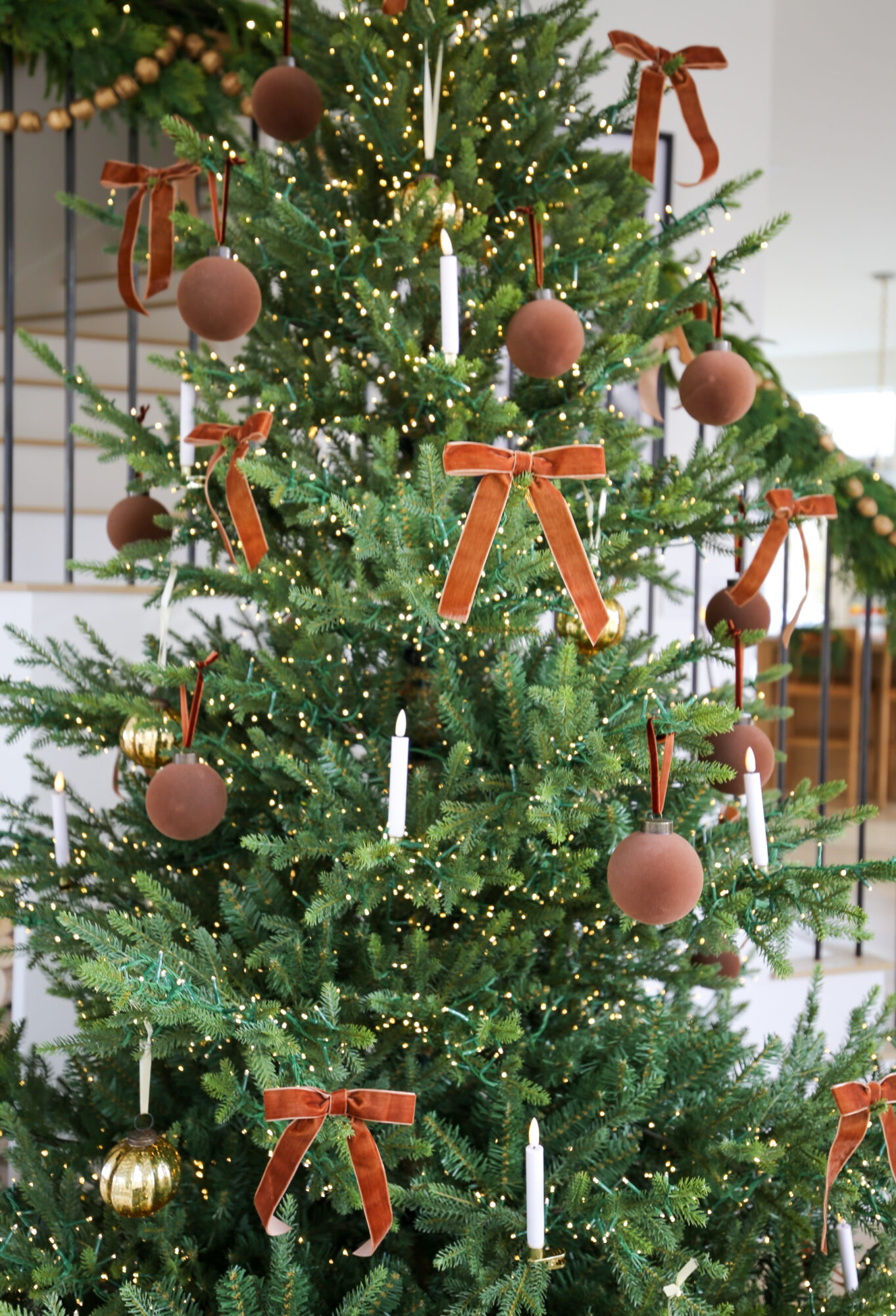 bows and browns christmas tree
