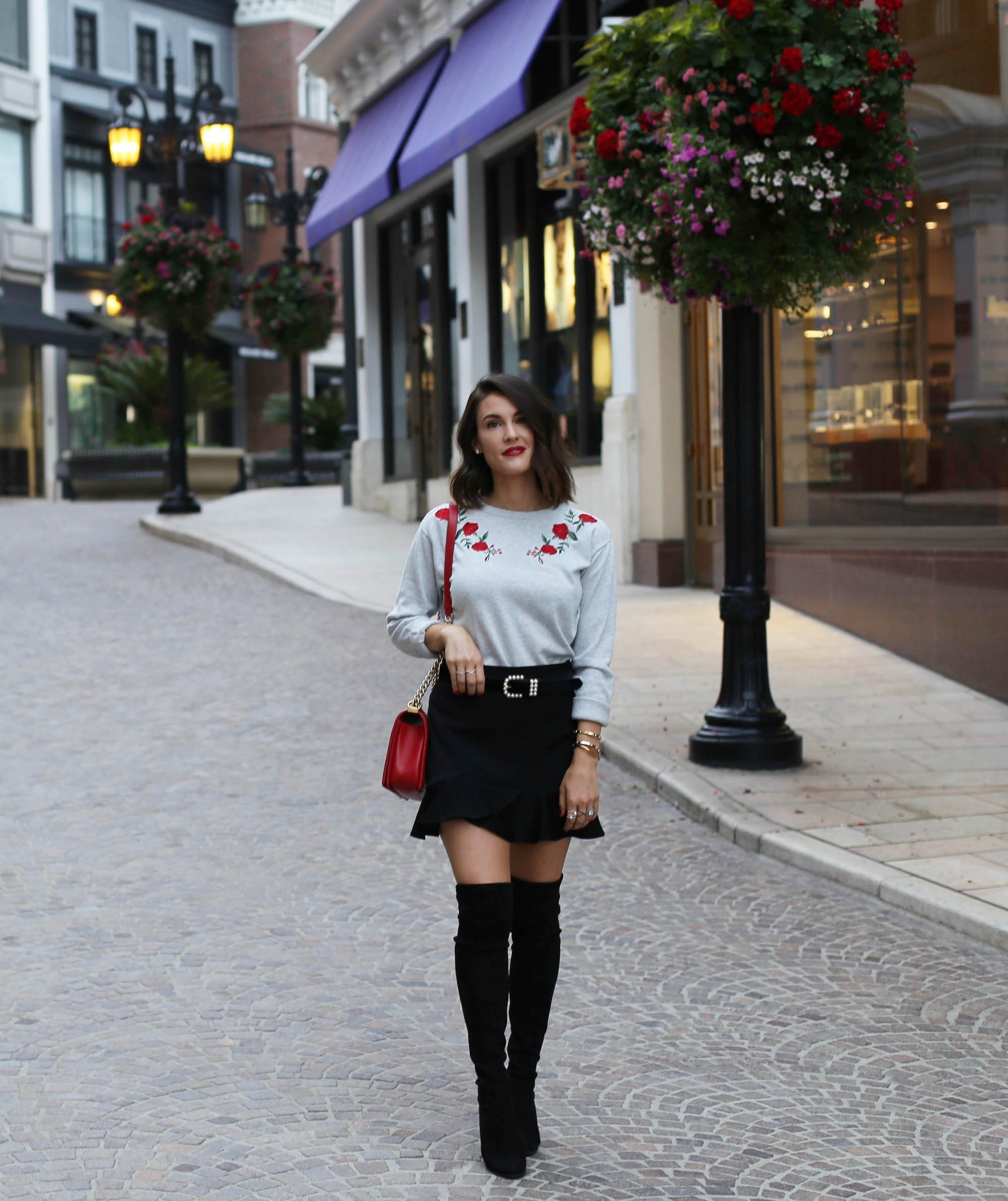 roses ruffles red outfit