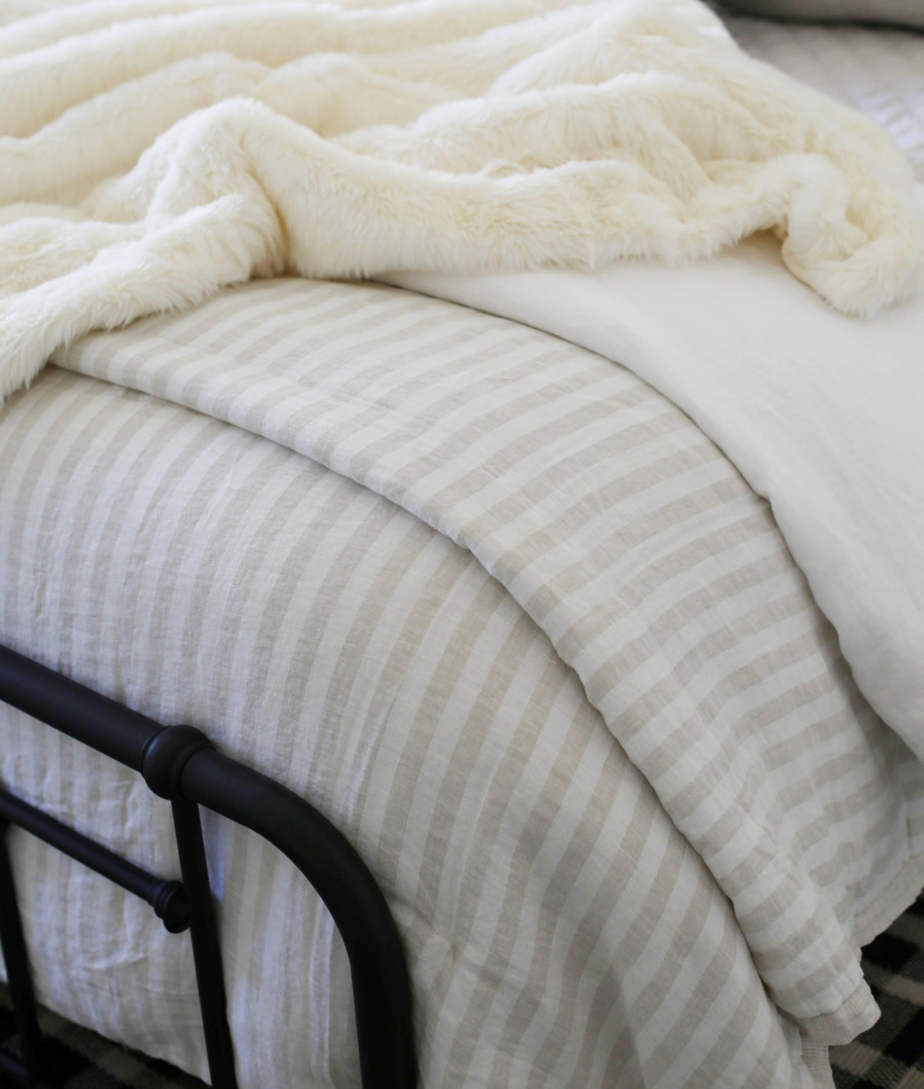 how to style a bed