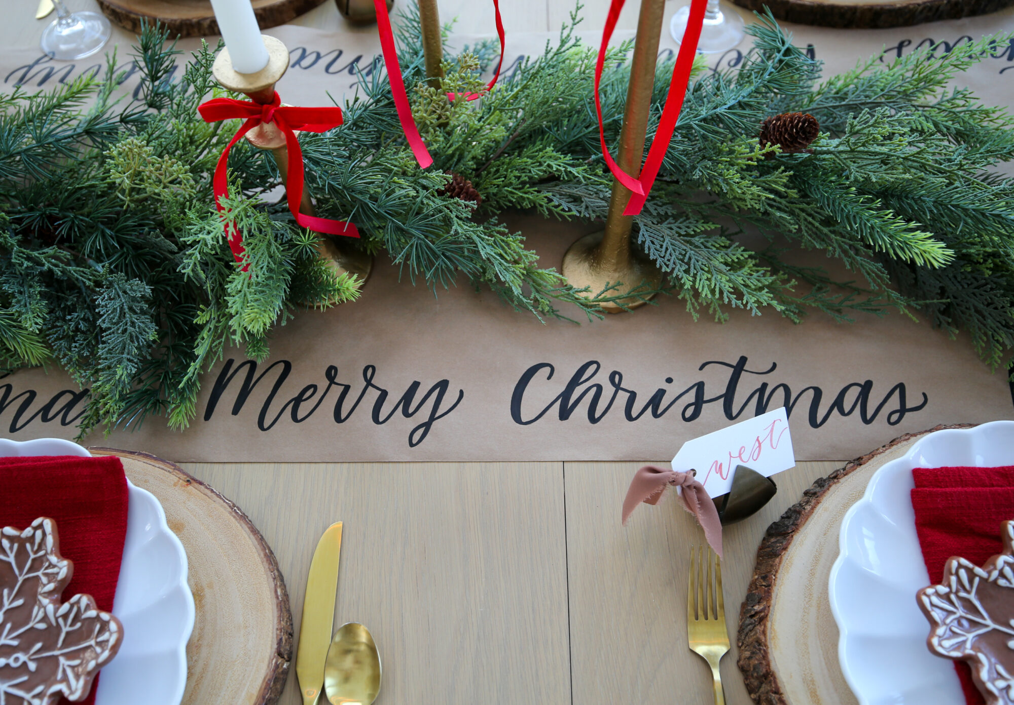 classic christmas tablescape