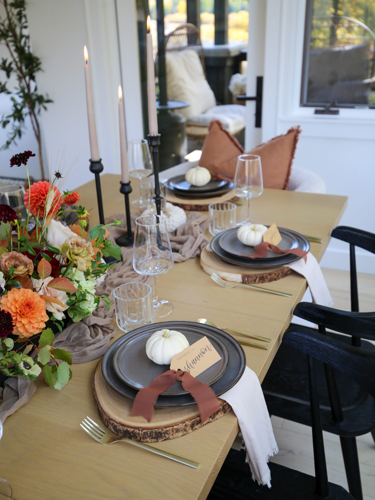 thanksgiving table