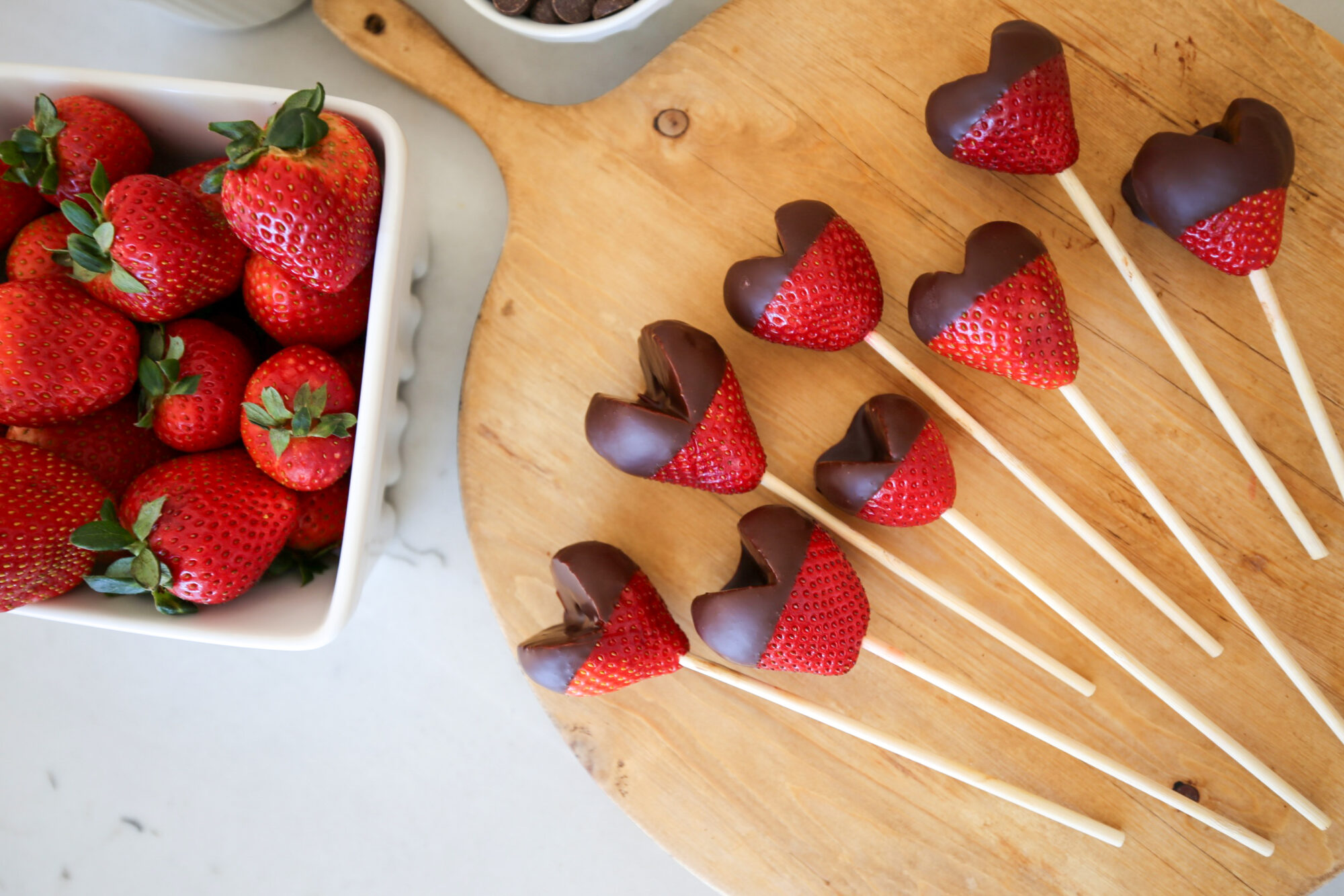chocolate strawberry heart pops