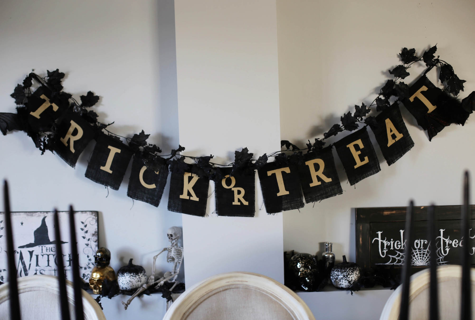 halloween tablescape