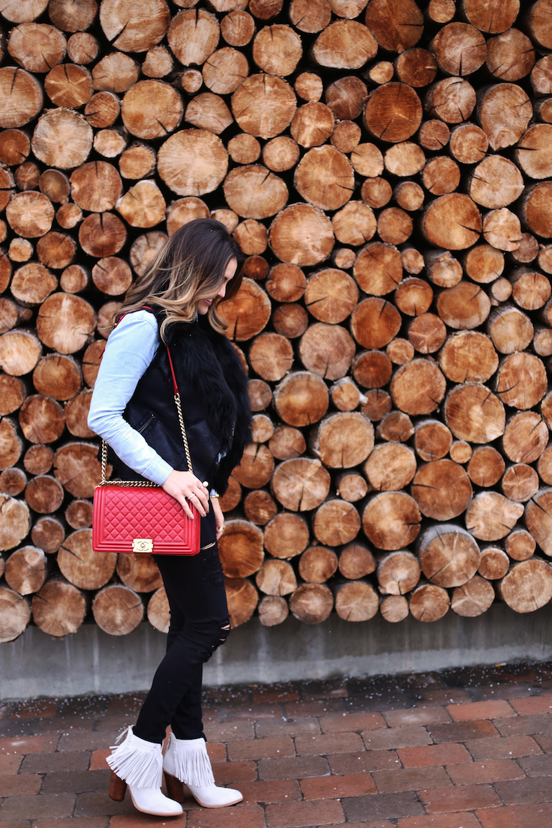 wood wall_mountain town fresh