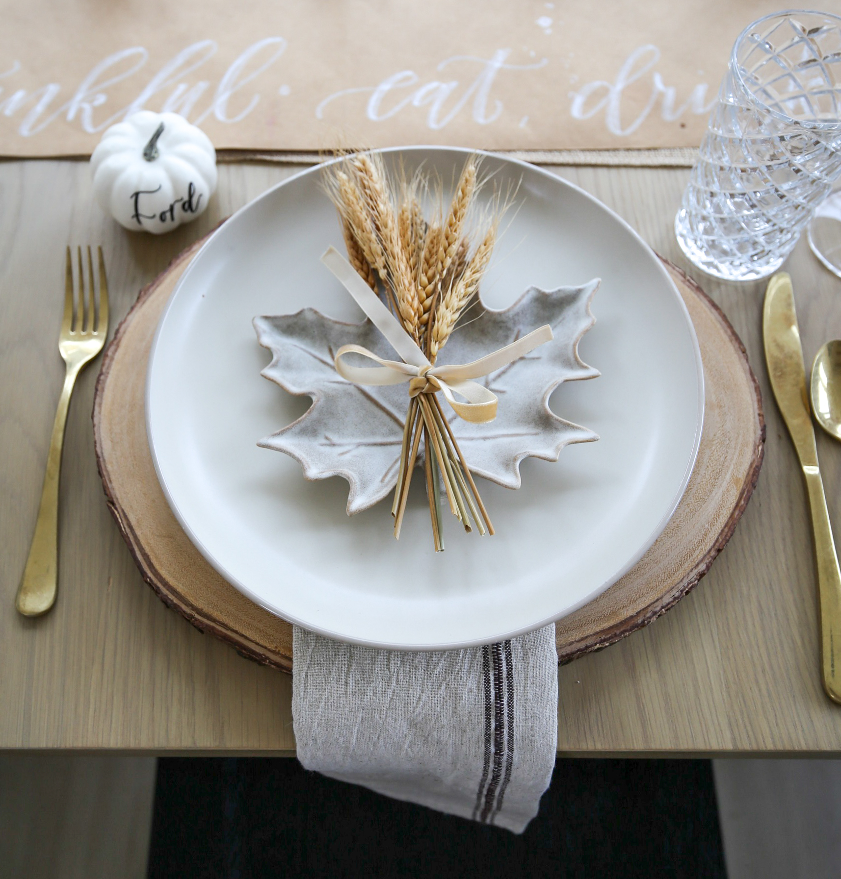 modern country neutral thanksgiving table