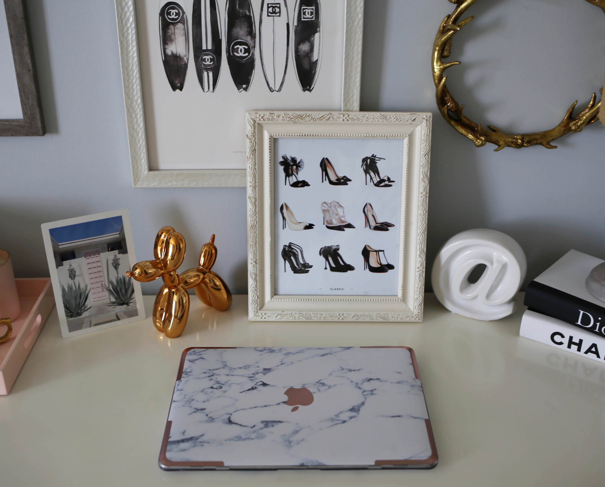 desk decor office space