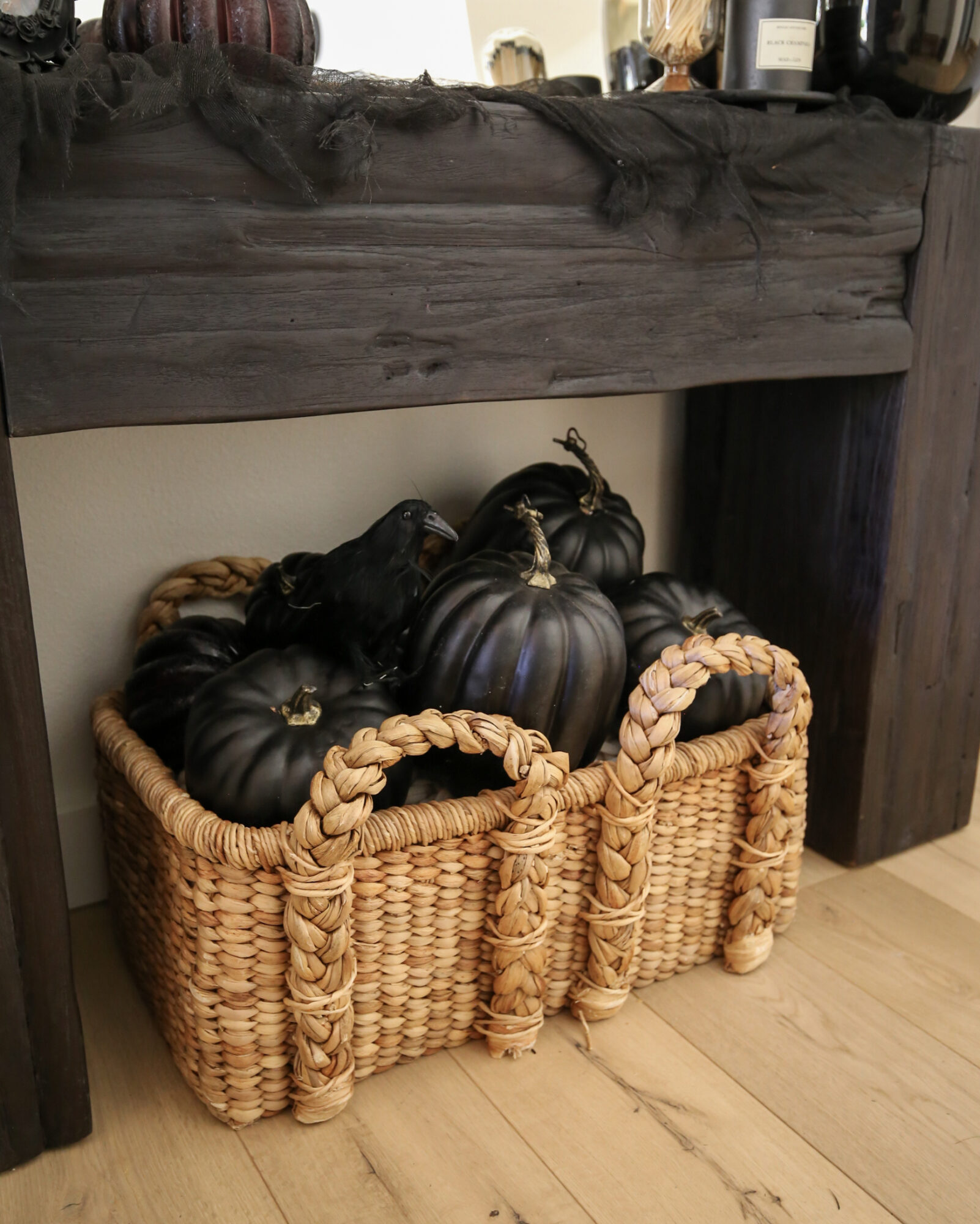 halloween console table styling