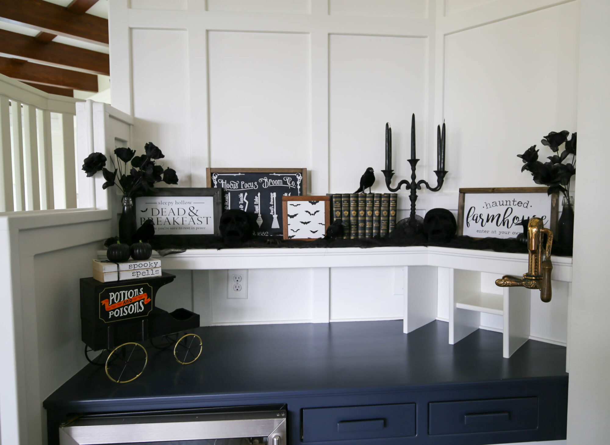 halloween mantel