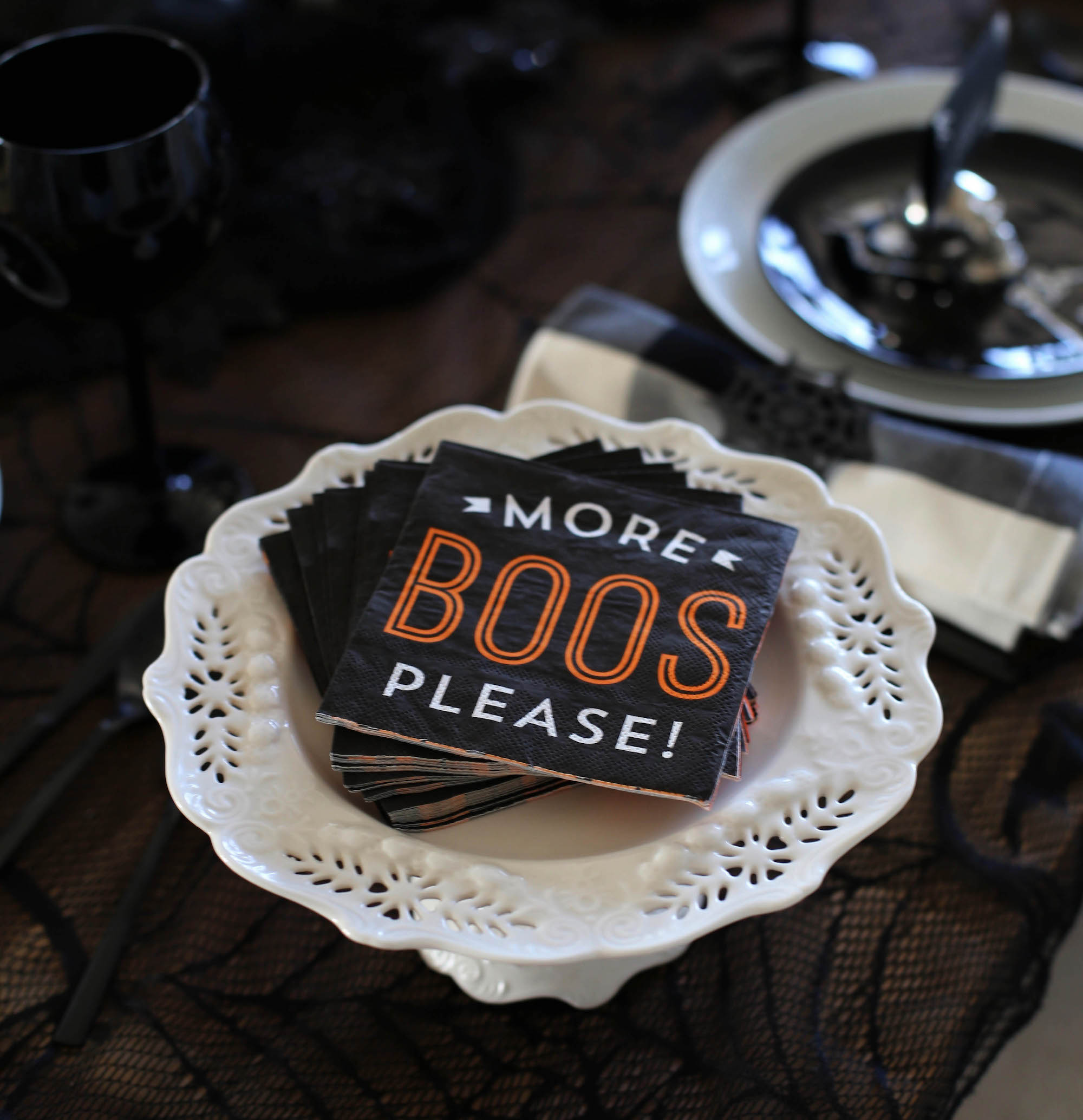 halloween tablescape