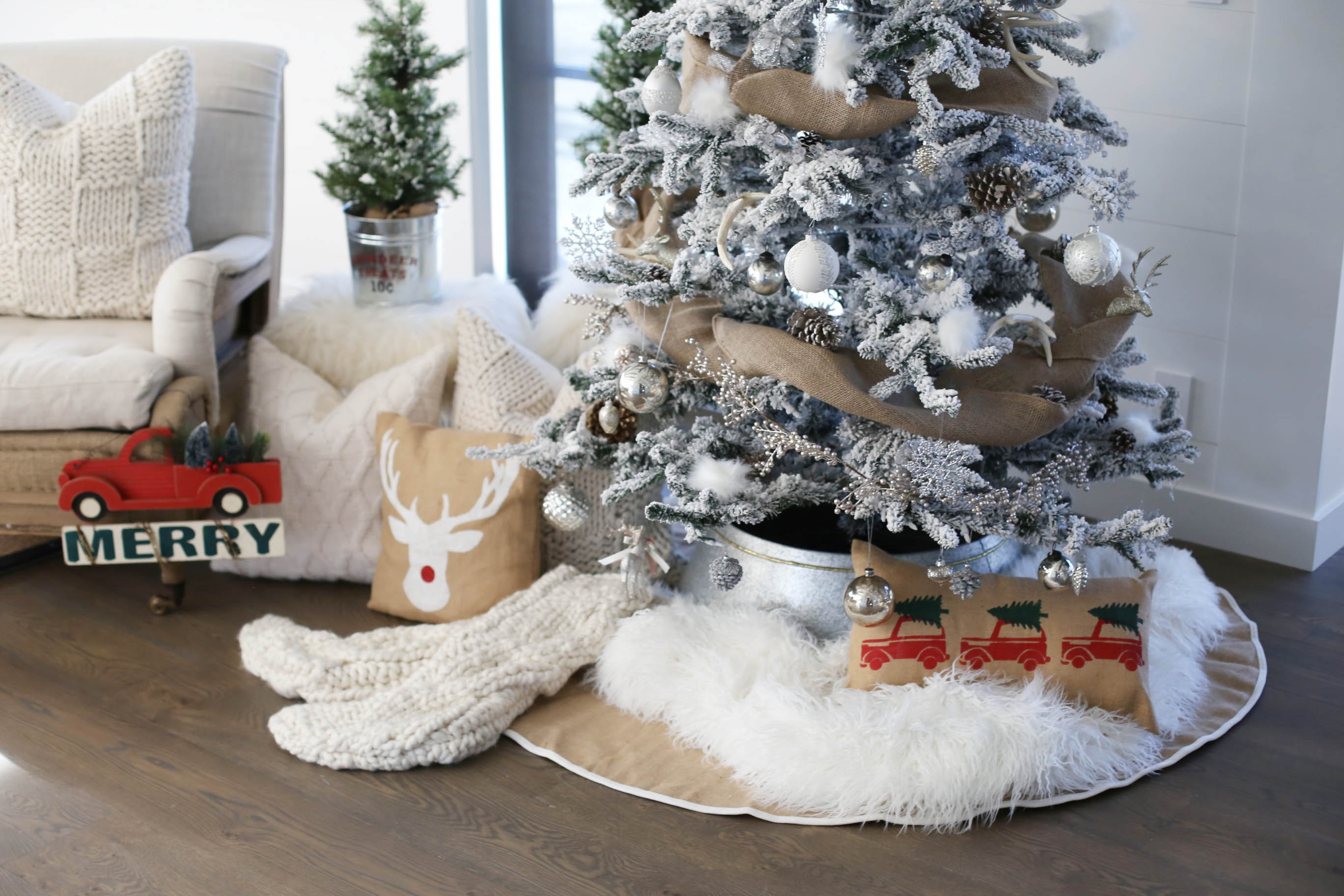 farmhouse christmas tree