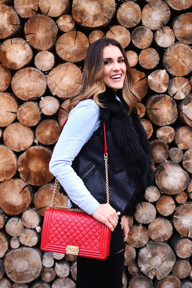 wood wall_mountain town fresh