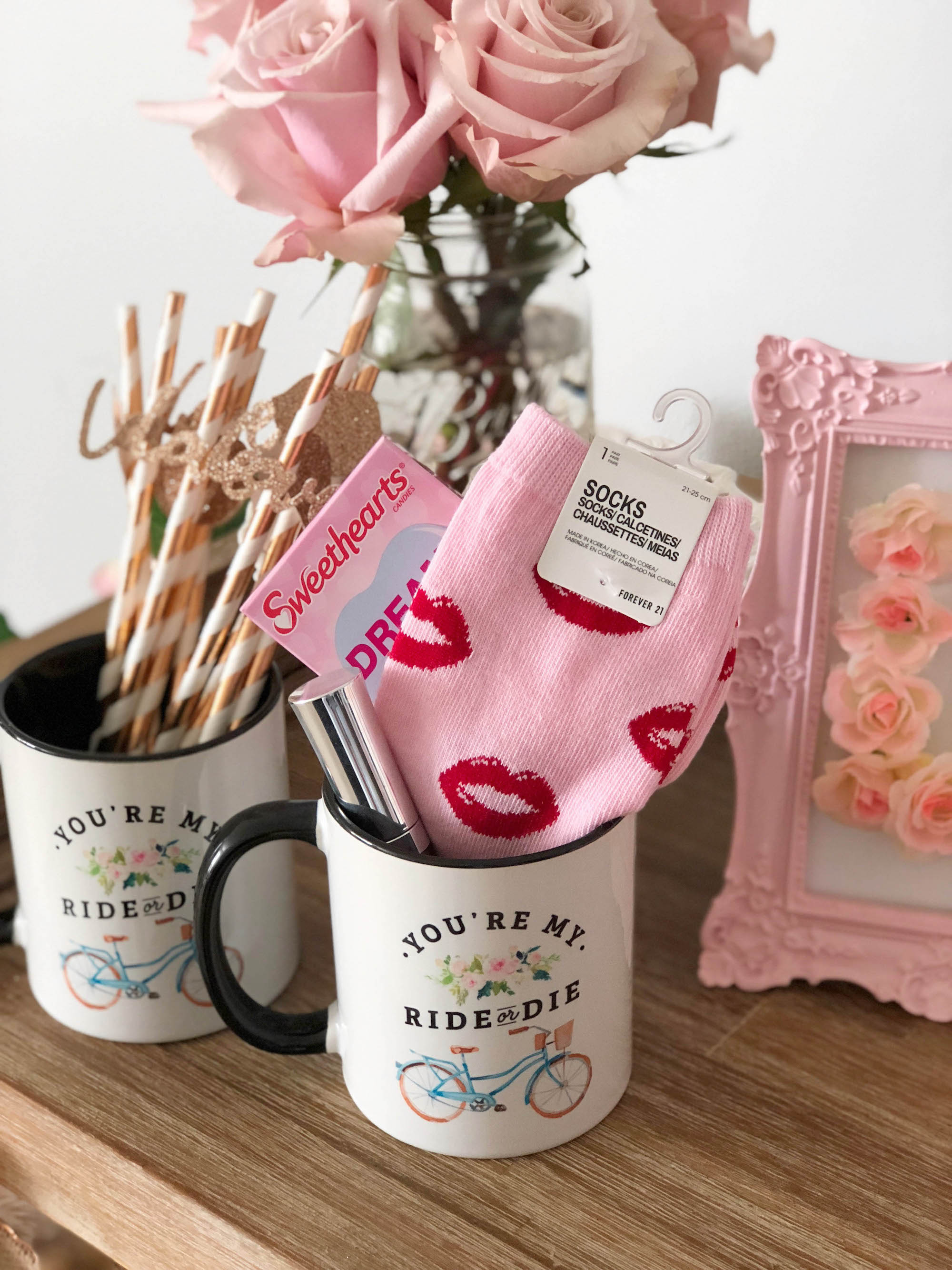 galentines day party